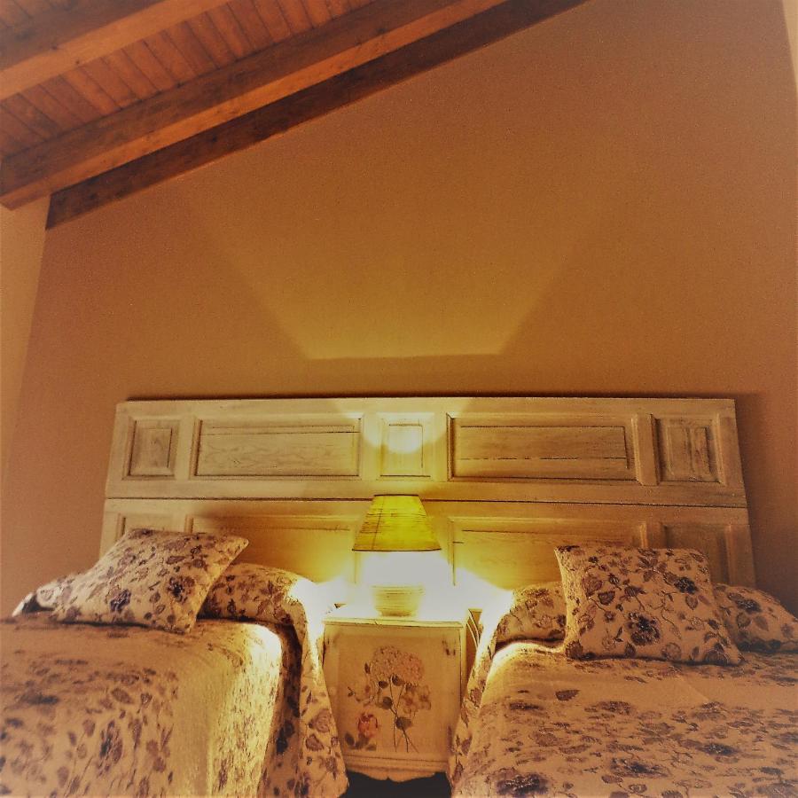 Pendan De Gredos Villa San Martín del Pimpollar Buitenkant foto